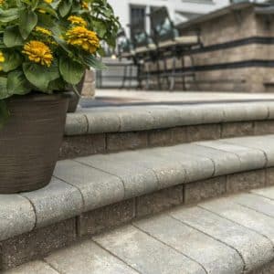 Brussels Fullnose step coping