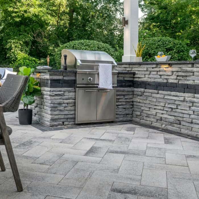 Rivercresst counter top with built in outdoor grill