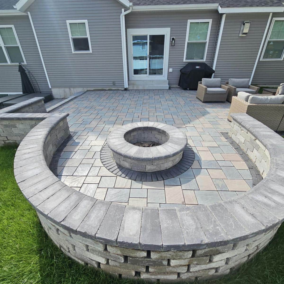 gray stone fire pit and patio2